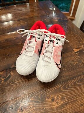 Nike React Hyperdiamond 4 softball cleats-size 7 NEW W/O Tags